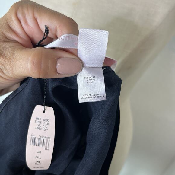 Victoria’s Secret Very Sexy Night Gown Size M, New, Nightwear, Loungewear - Picture 8 of 8